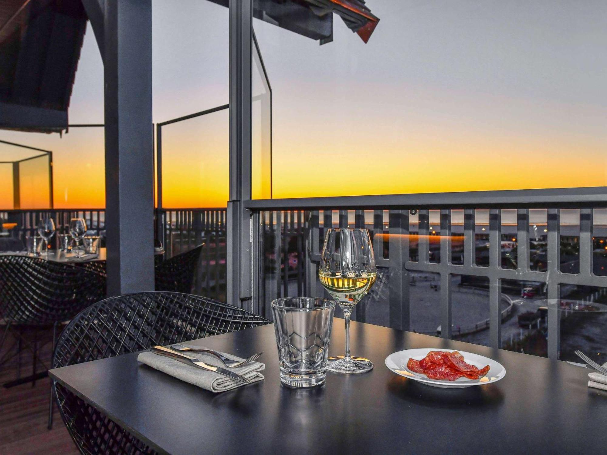 Novotel Deauville Plage Eksteriør bilde